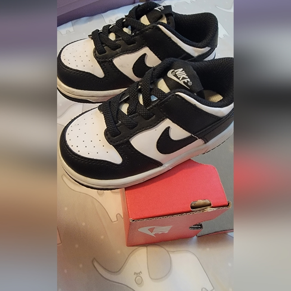 Toddler Nike Pandas